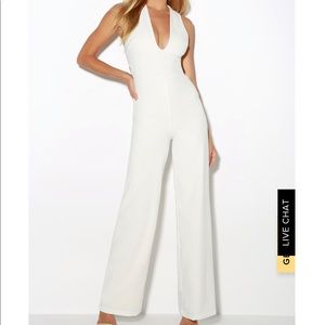 White Jumpsuit Lulu’s Size S (never been worn)